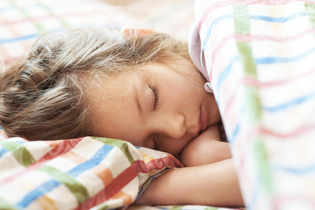 青少年失眠多梦的原因 少年失眠问题严重可能是缺氧导致