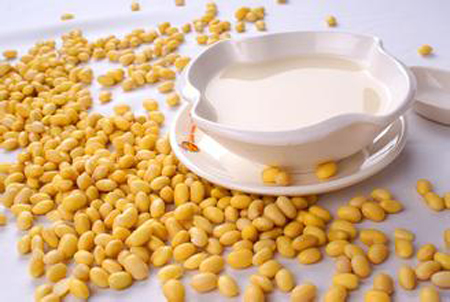 补充蛋白质 黄豆比牛奶更有效
