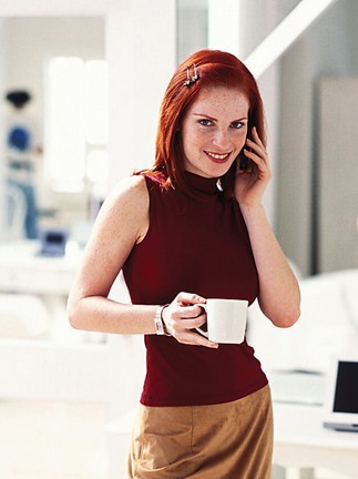女性每天喝咖啡5杯以上，受孕几率会降低50%