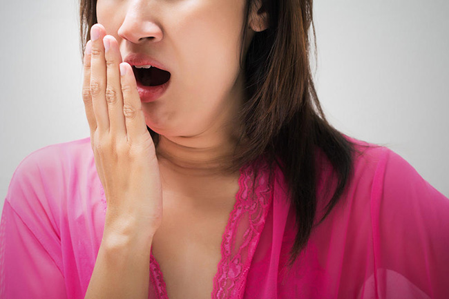 舌苔发白是什么病 多重疾病袭来需提高警觉
