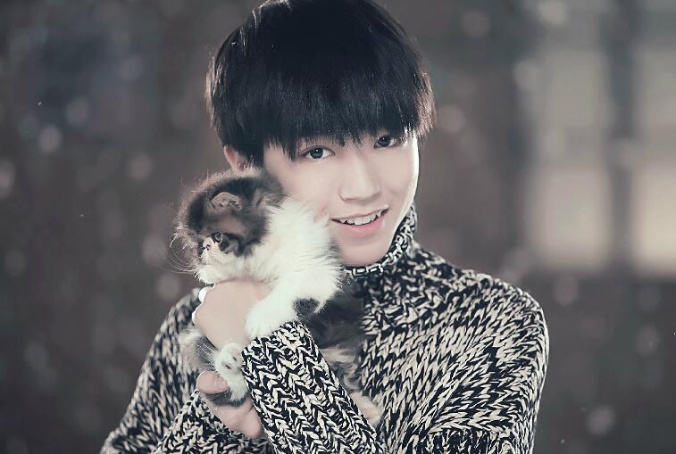 王俊凯社交号曝光 小号私下发帅气照片被粉丝扒出