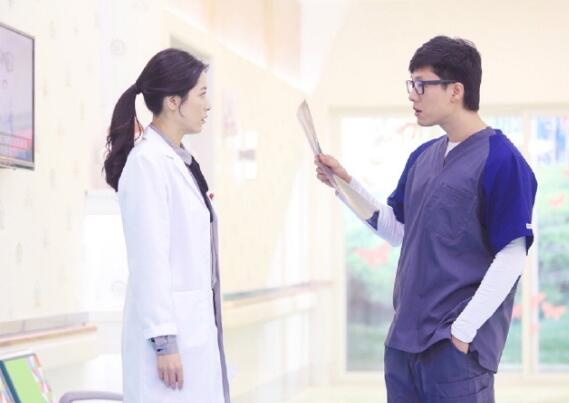 儿科医生褚子健结局怎样 无视唐雨佳死缠烂打与叶梅打得火热