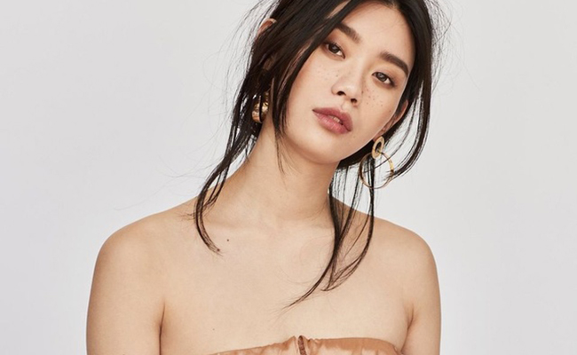 奚梦瑶三点走秀 真空走秀胸被咬谣言频出只因身材惹火