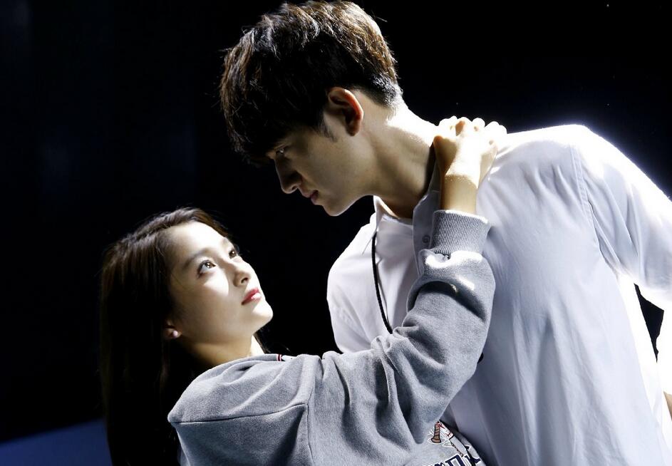 关晓彤马可吻戏 极光之恋吻戏在第几集画面甜到齁