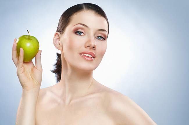 空腹吃苹果可以减肥吗 减肥或伤胃乱吃必会中伤胃这招