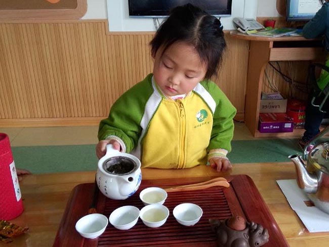 小孩能喝茶吗 3岁以下小孩不能喝茶的原因
