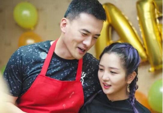 何洁回应婚内出轨 身陷丑闻遭人恶意抹黑表示心情很差