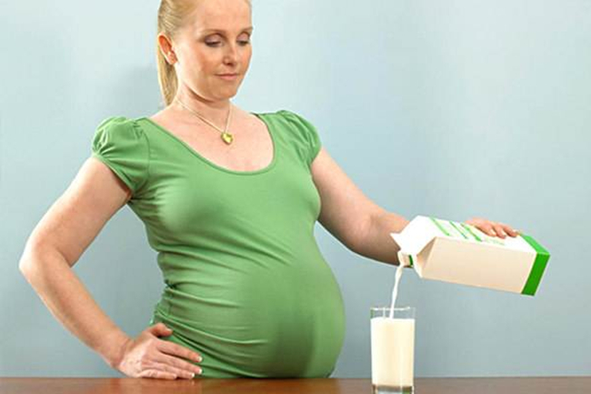 孕妇喝奶粉好吗 孕妇奶粉的作用和食用禁忌不得不知