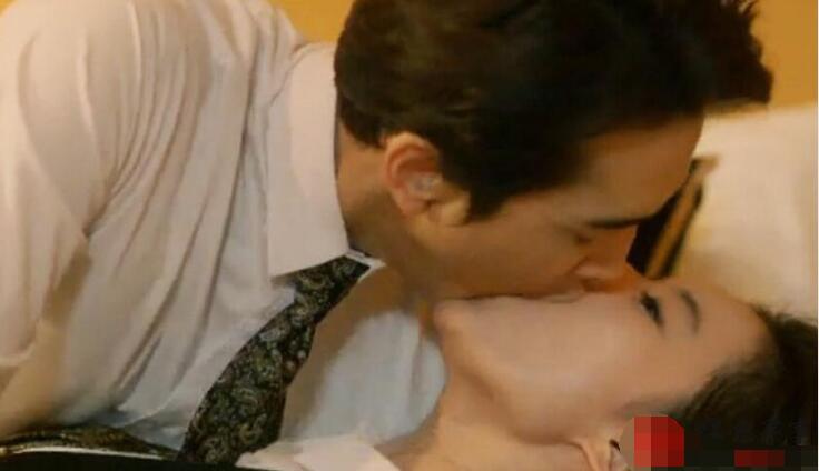 刘亦菲经典床戏有叫 刘亦菲大尺度床戏脱衣为艺术献身