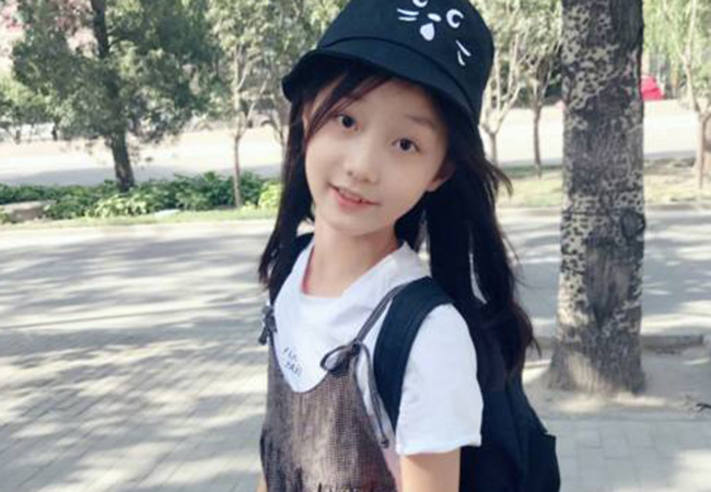 罗茜茜是谁的女儿 妥妥实力派10岁小美人众人都盼着她长大