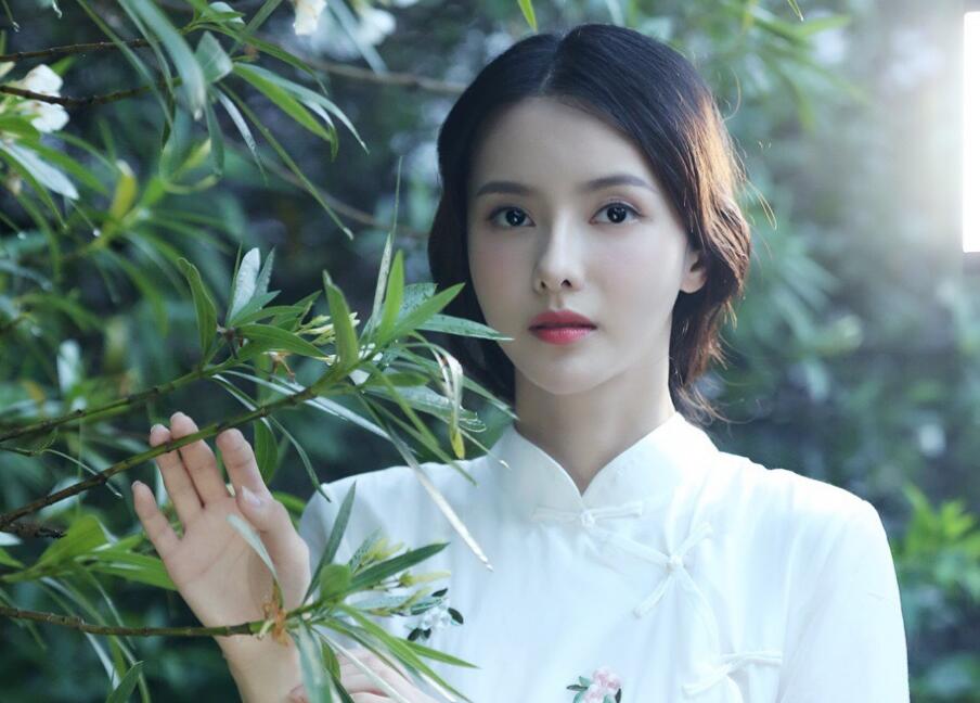 张芷溪身材怎样 天涯扒皮张芷溪身材很有料前凸后翘吸睛无数