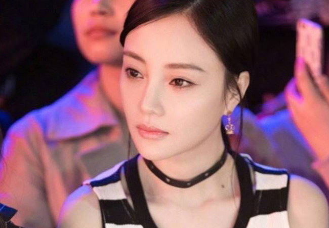 出轨风波中的李小璐 曝李小璐出轨pgone知情人点破事情真相