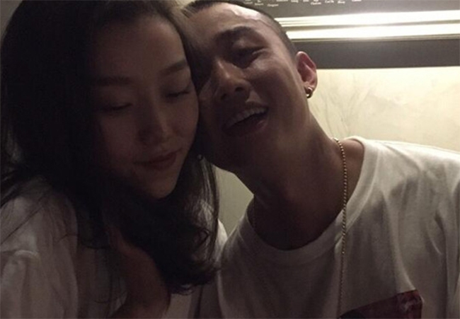 gai女朋友王斯然大学 性格迥异如胶似漆gai为何如此宠溺女友