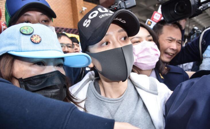 陈乔恩称只喝1瓶啤酒被质疑 网友抵制陈乔恩痛斥明星不道德