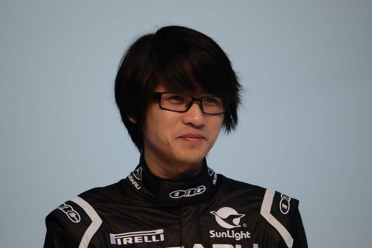 韩寒发文感慨 曾经退学让他很后悔如今提醒大家不要学他