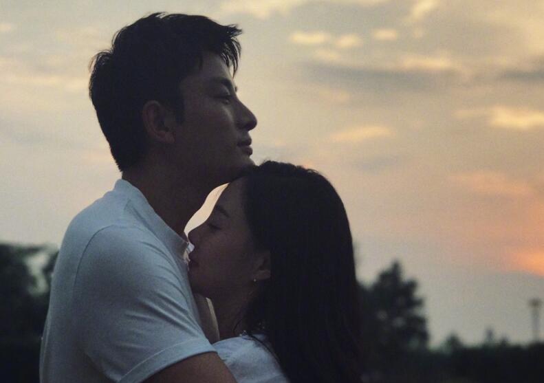 贾乃亮昔日受访被翻出 变身痴情男结果反遭背叛令人心疼