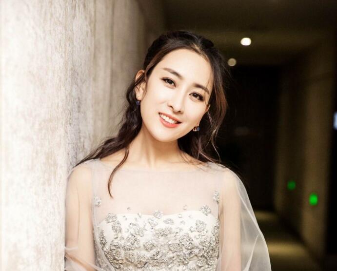 马苏跟多少人做过头发 马苏被黄毅清实锤与多男做头发始末