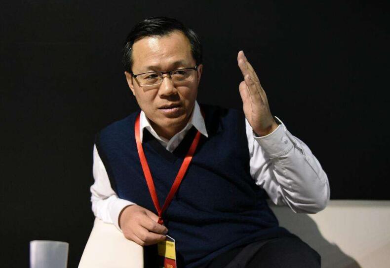 卓伟直播再爆料 摄影师还原夜宿门真相马苏说谎令人细思极恐