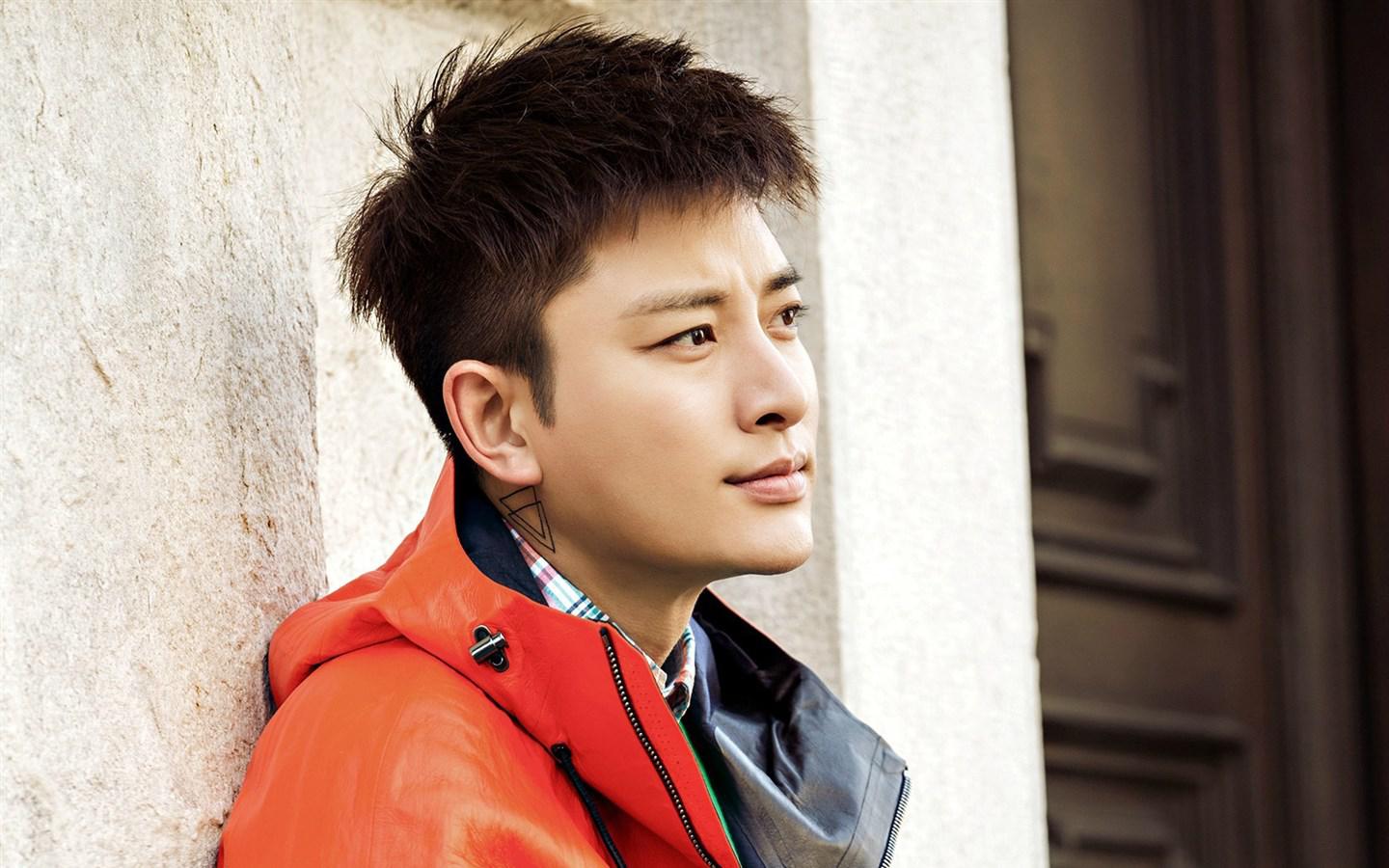 贾乃亮买醉撞衫PGone 李小璐帮亮哥买衣服居然还给PGone买