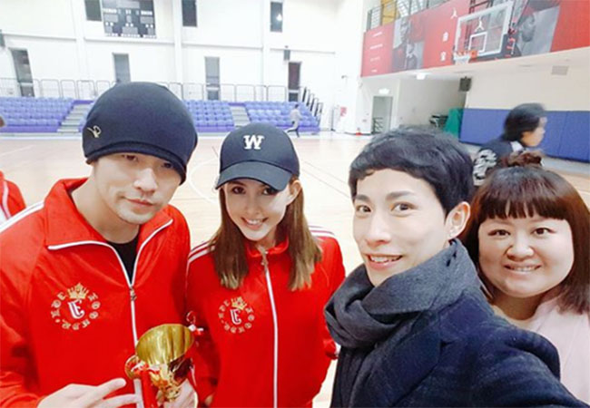 昆凌为周杰伦庆生 化身运动服女神小周周罕见亮相萌化众人