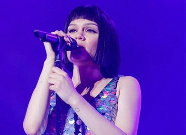 我是歌手排名冠军是谁 结石姐夺冠荣获教科书级的表演