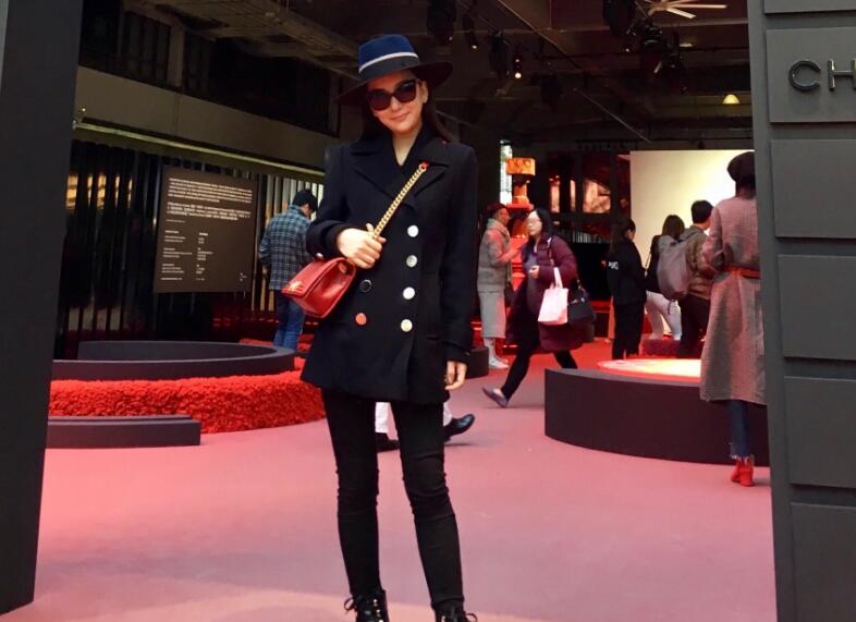 方媛产后复出捞金 方媛产后复出没想到她产后身材如此火辣