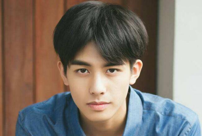 宋威龙上大学了么 99年宋威龙大学名称曝光行事低调