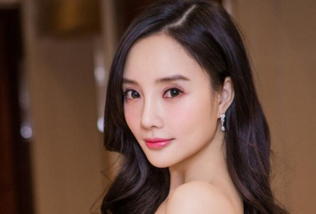 刘芸撇清李小璐关系 话语中暗讽昔日闺蜜被吐槽塑料花姐妹