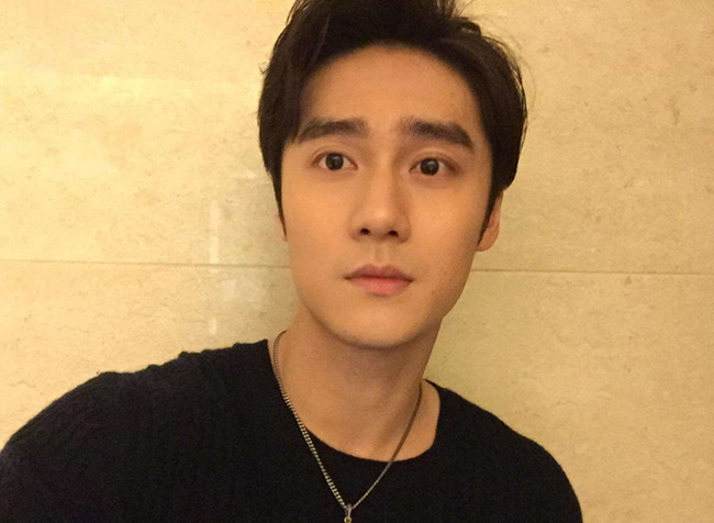 蒋劲夫豪车被控诉 质疑自带蹦迪功能去年联系至今未解决