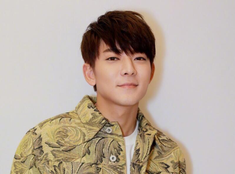 陈翔否认恋情 与方安娜真实关系揭秘共度春宵是怎么回事