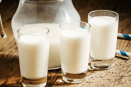 喝牛奶能变白吗 哪些食物有增白的效果