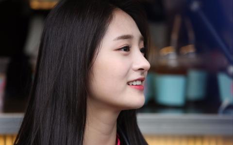 周洁琼整容 天生就长得那么美何来的整容之说照片美照曝光