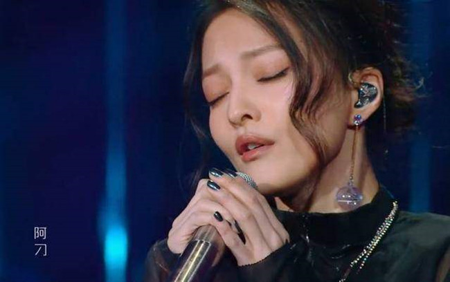张韶涵阿刁表达了什么 深有体会的她唱出早年的不平凡经历
