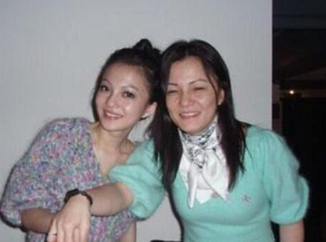 张韶涵父母怎么这么贱 早年陷入家庭丑闻一直引争议