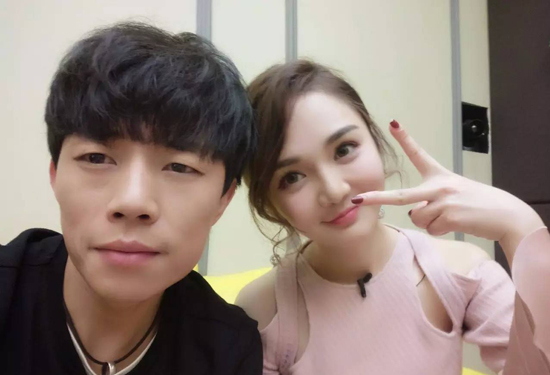 靳梦佳赵雷休息室视频是谣言吗 靳梦佳赵雷是真的吗