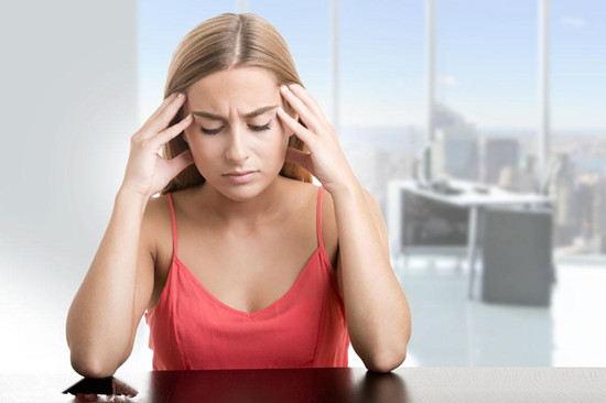 经常性头痛是什么原因 为什么会偏头痛偏头痛该怎么治疗