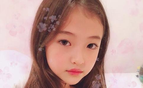 Ella Gross个人资料 Ella Gross微博地址