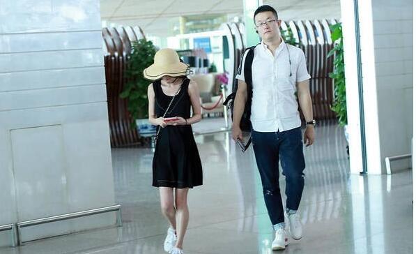 36岁姚笛被成功求婚 富二代男友身份揭秘