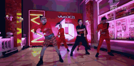 《热血街舞团》数据全面压倒《这就是街舞》?热血首播数据炸裂