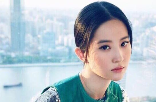 刘亦菲耍大牌是真的吗 导演辟谣全文阅读