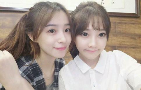 冯提莫周二珂线下同台关系微妙 冯提莫和周二珂谁才是斗鱼一姐?