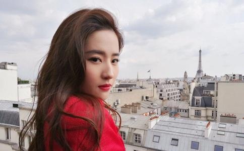 刘亦菲为啥叫茜茜 刘亦菲茜茜怎么读