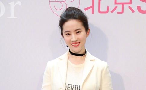 刘亦菲为啥叫茜茜 刘亦菲茜茜怎么读