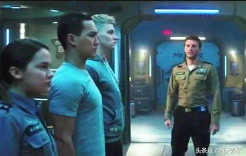 《环太平洋2》比第一部差在哪?这次不能把锅丢给景甜了