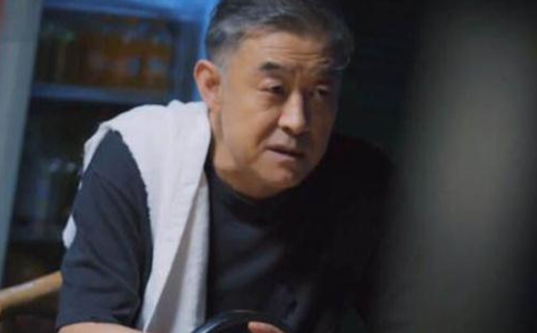 电视剧老男孩中李立群为什么抛弃吴争母子真正原因是什么