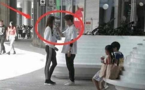 电视剧甜蜜暴击中有吻戏吗鹿晗关晓彤演技怎么样