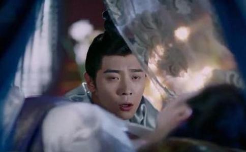 电视剧独孤天下中独孤曼陀第一个孩子是谁害死的难产是怎么回事