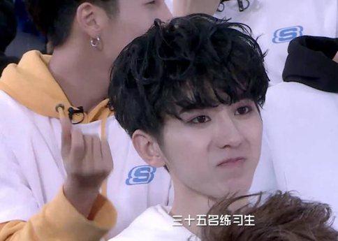 蔡徐坤疑似加入张艺兴小组 演出曲目定位《Mask》