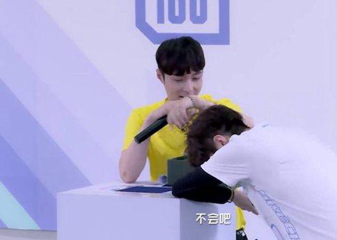 蔡徐坤疑似加入张艺兴小组 演出曲目定位《Mask》