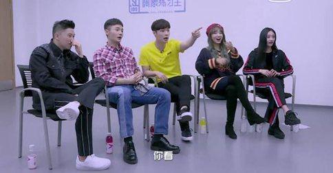 蔡徐坤疑似加入张艺兴小组 演出曲目定位《Mask》